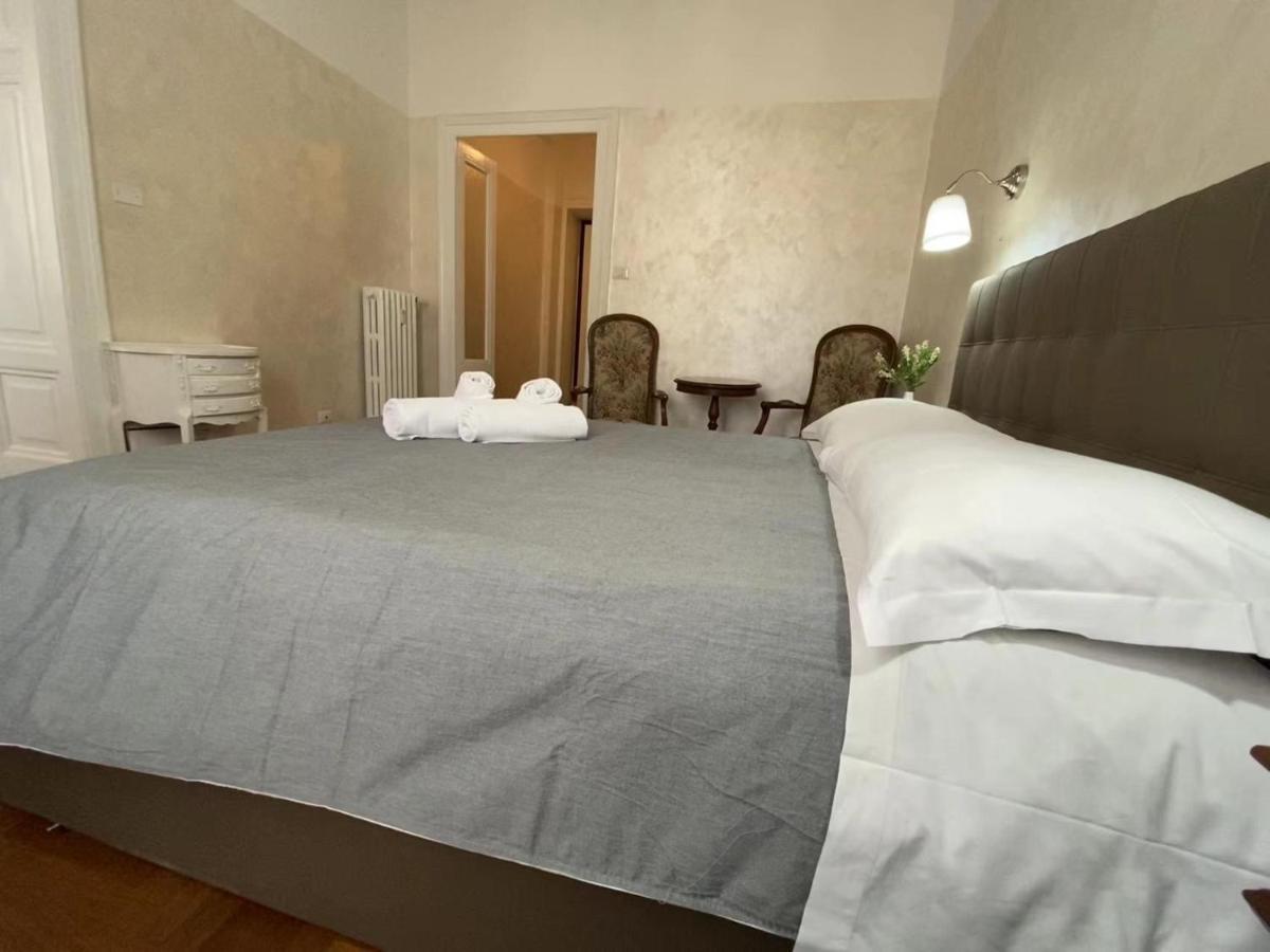 Cavour 44616 Apartment โรม ภายนอก รูปภาพ